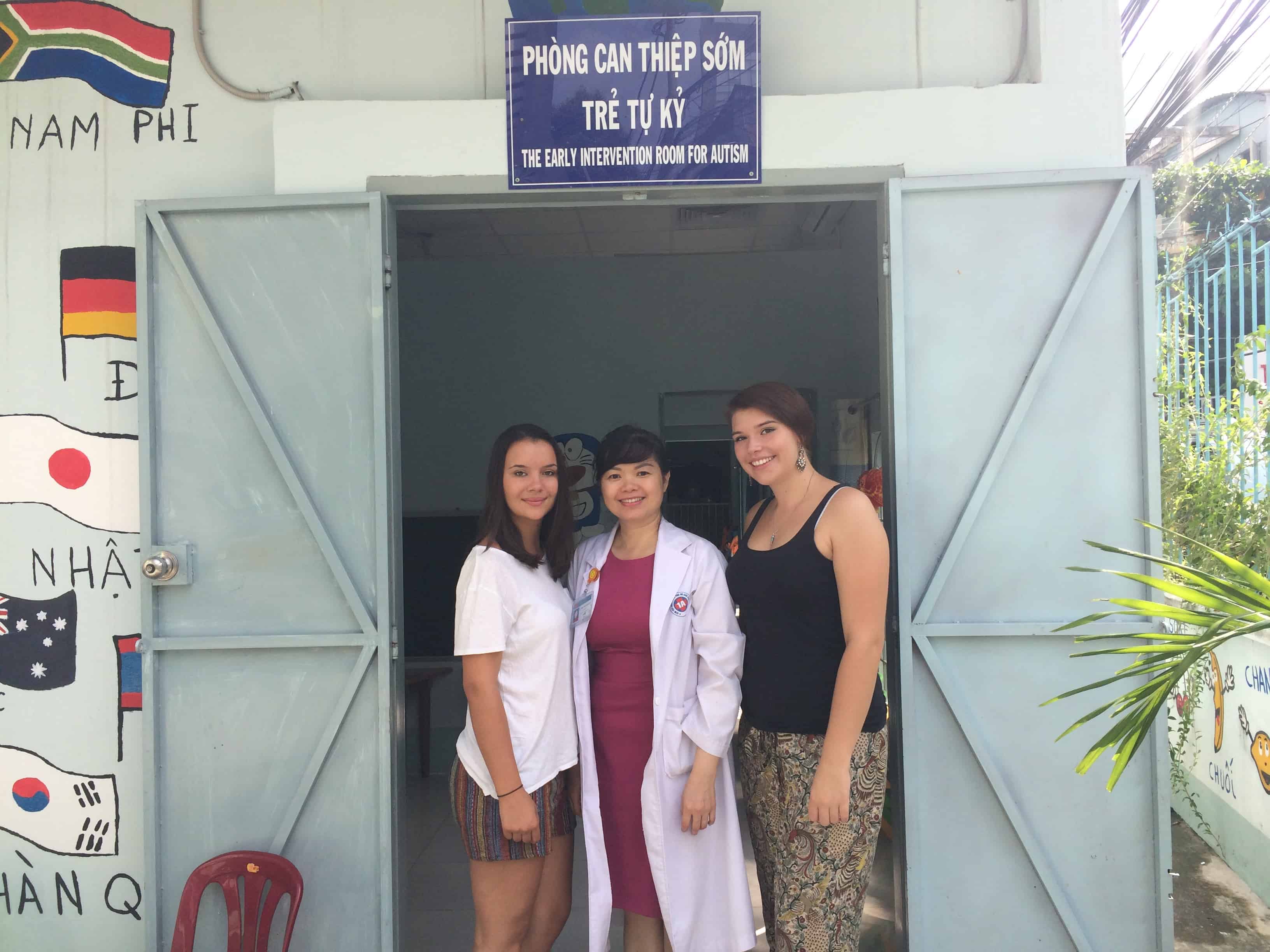 Carina Moser, Vietnam, Freiwillige